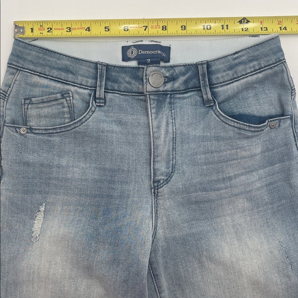 Democracy “Ab”solution Wide Leg Jeans Size 2 Light Wash - Picture 5 of 9